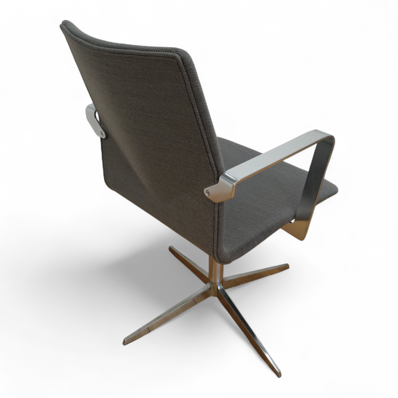 FourCast XL med armlene Grått stoff