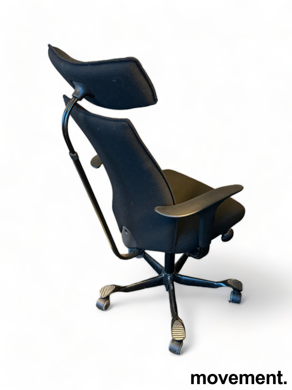 H05 5600 nakkepute armlene Sort