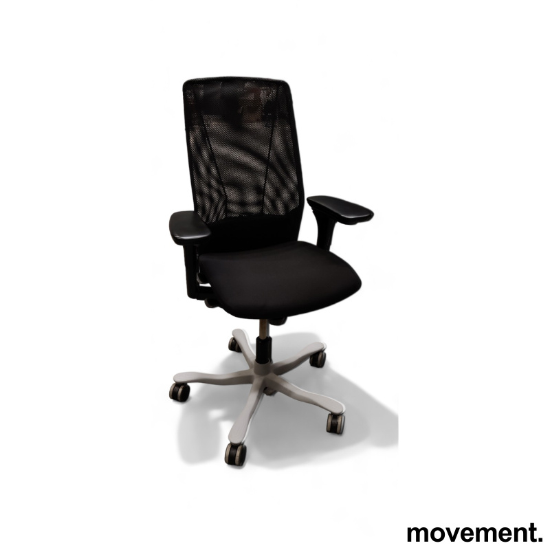 5000 med meshrygg og armlene Sort