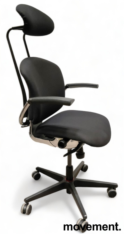 Maxikon med nakkepute og armlene