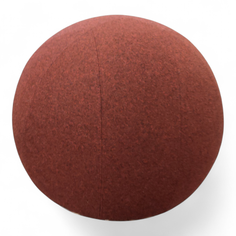 Boullee Vinrødt stoff, Pent brukt