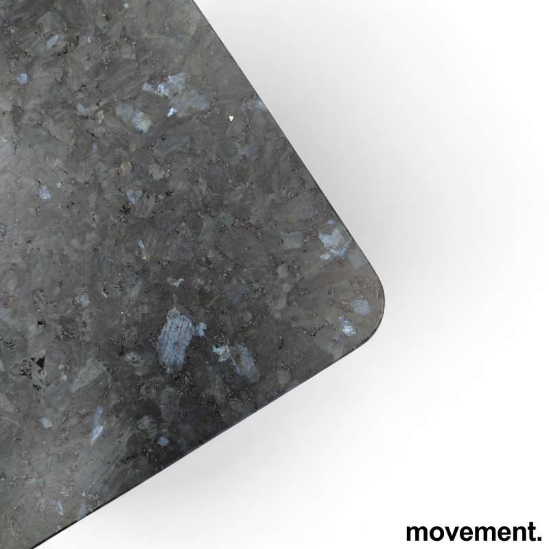 Solgt!Presence spisebord med Larvikitt- - 4 / 4