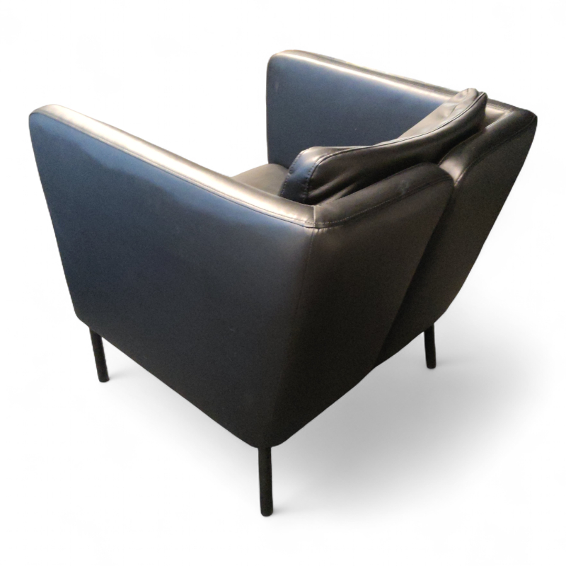 Ekerö lenestol Sort skinn, Pent