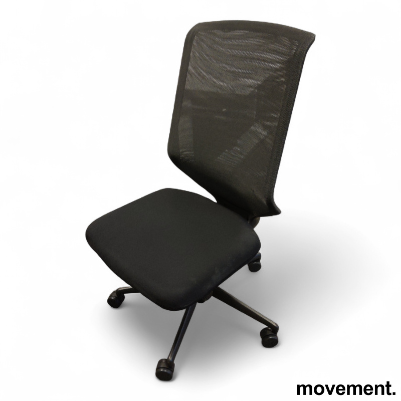 Stk. 1 Meda pro kontorstol uten armlene Sort stoff, sort mesh, sort fotkryss, Pent brukt vitra 1.