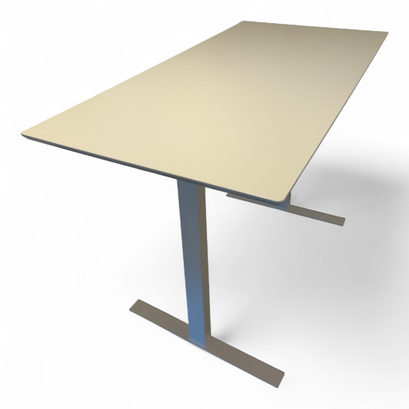 Delta barbord 160x80cm, høyde 105cm