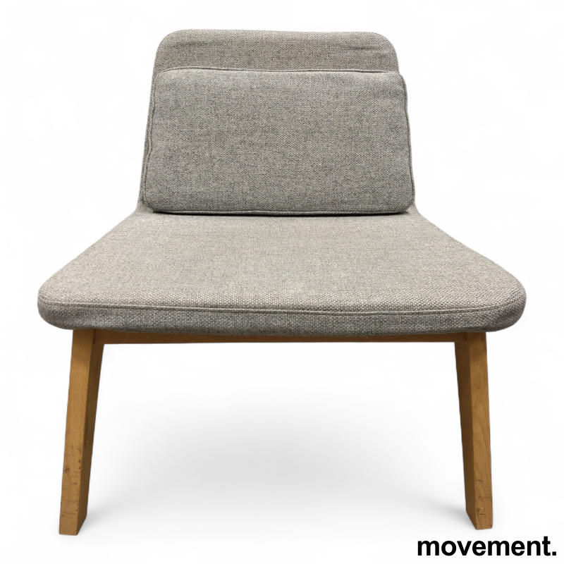 Lean loungestol Grått stoff, ben i - 1 / 3