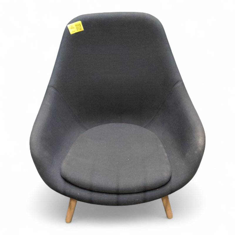 About a lounge AAL 92 Mørkt