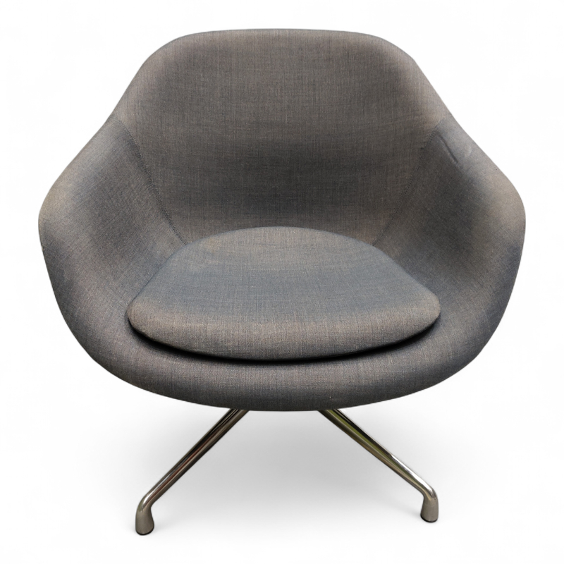 About a lounge AAL 81 med pute