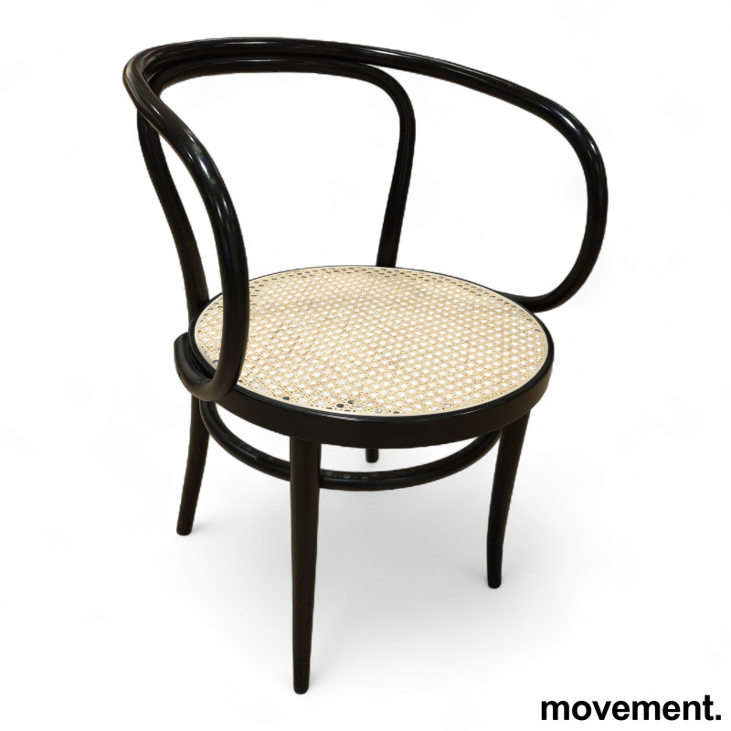 209 Bentwood armchair Sortlakkert - 1 / 2