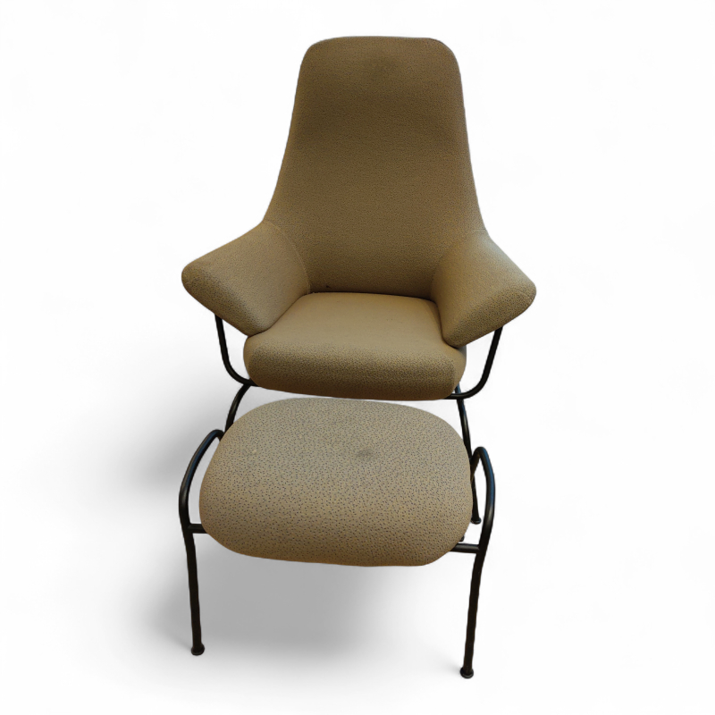Hai lounge chair+Ottoman lys brunt