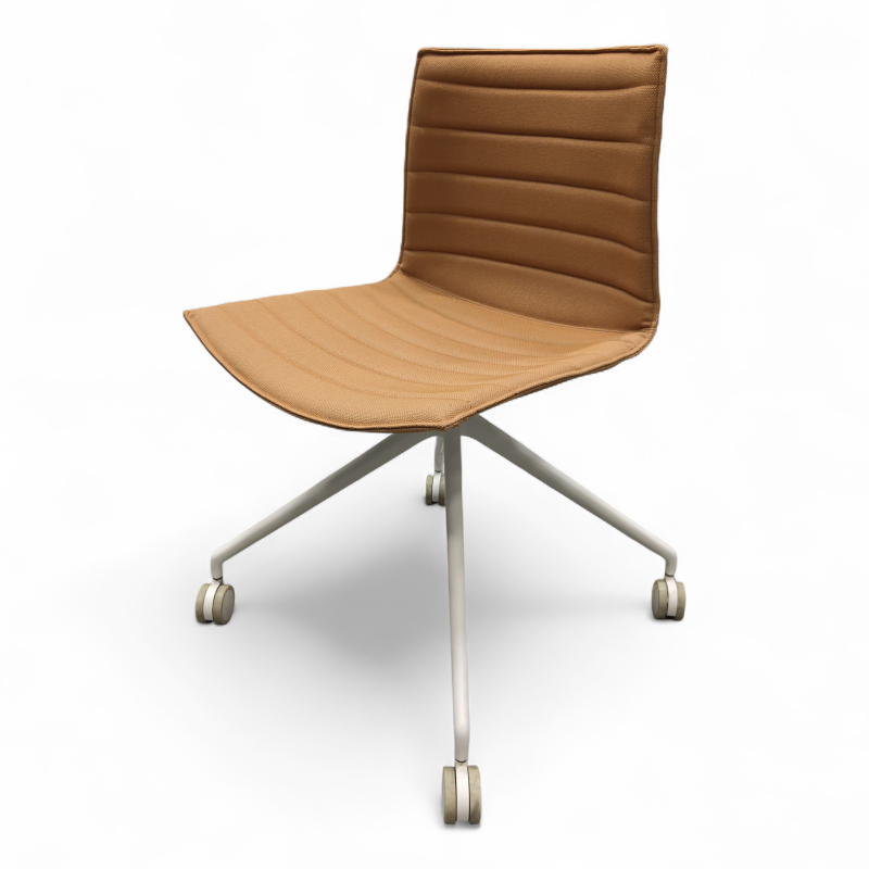 Catifa 46 fullpolstret med hjul