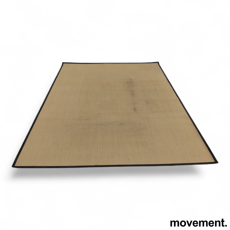 Sisal med sort kant 420x580cm Col