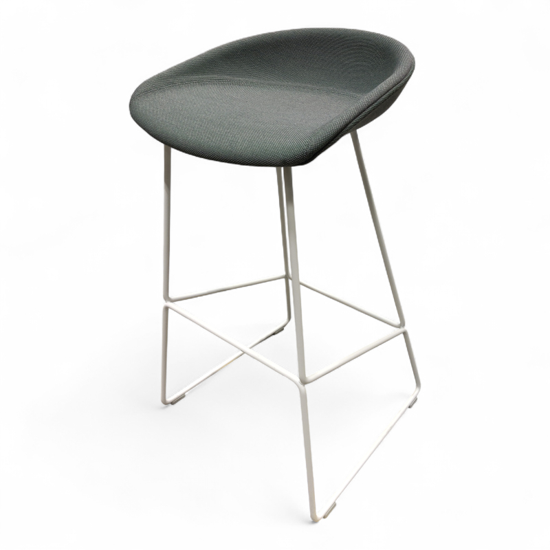 About a stool AAS 39 fullpolstret