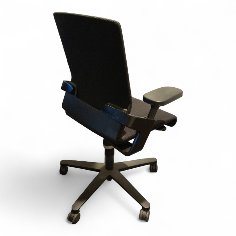 On 174/7 Sort, Pent brukt