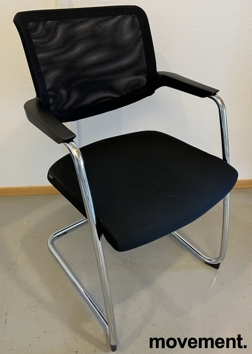 Stk. 1 Too 2. 0 konferansestol Sort stoff, sort mesh, krom understell, Pent brukt brunner 1.