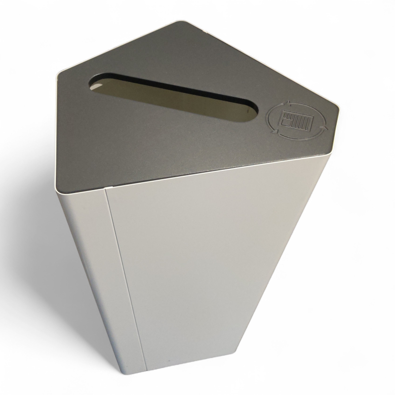 Kite Hvit, mørkt grått lokk,