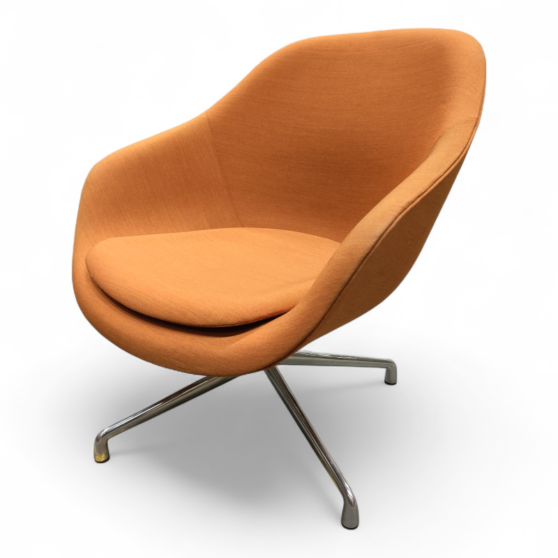 About a lounge AAL 81 med pute