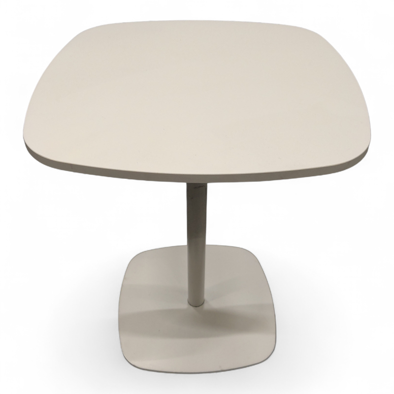 Nobis table 40x40cm, 48cm høyde