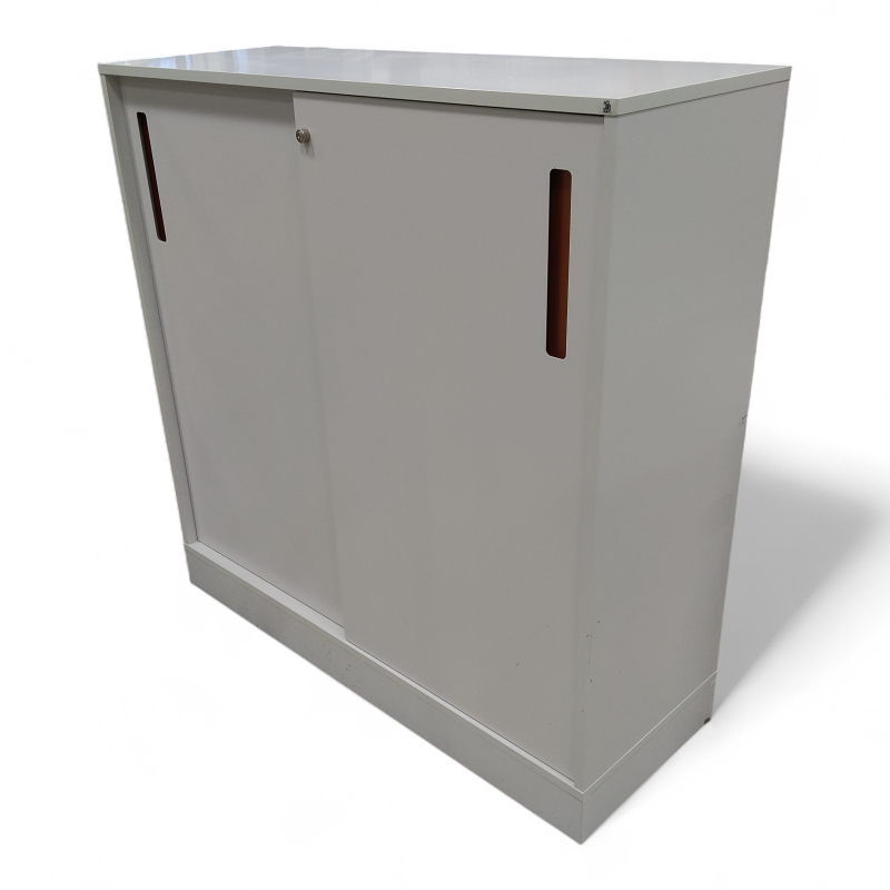 Nomono skap med skyvedører 120cm