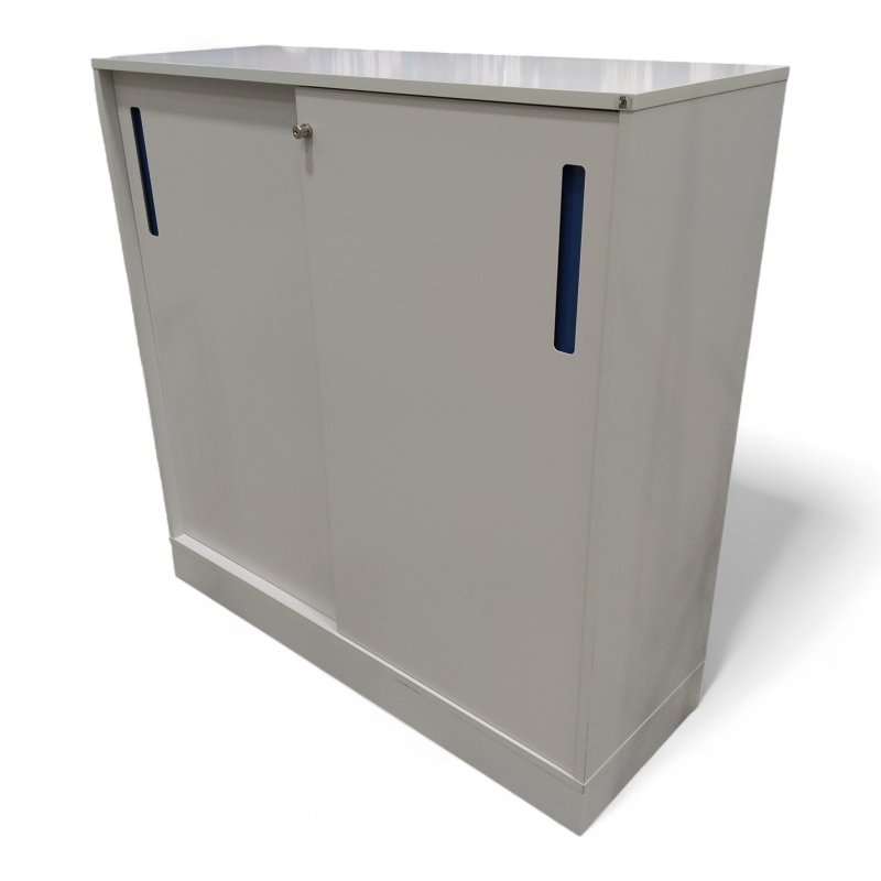 Nomono skap med skyvedører 120cm