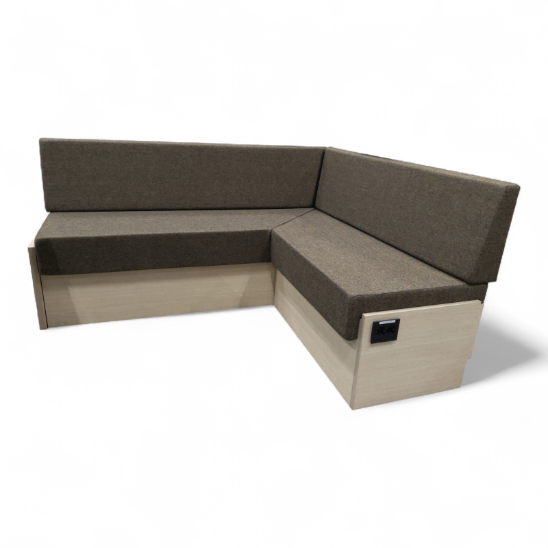 Plassbygd sofa 172x149cm  Brunt
