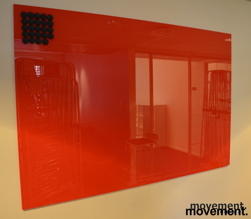 Mood Wall 150x100cm Rød, Pent brukt