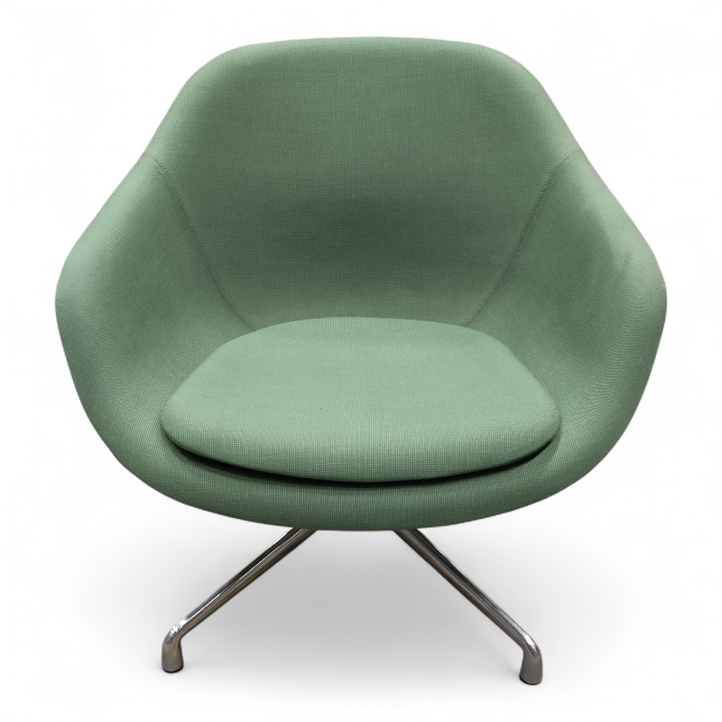 About a lounge AAL 81 med pute