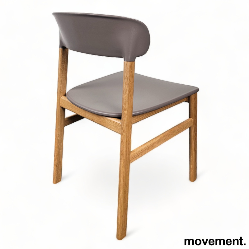 Herit Chair Varmgrå plast (Pantone