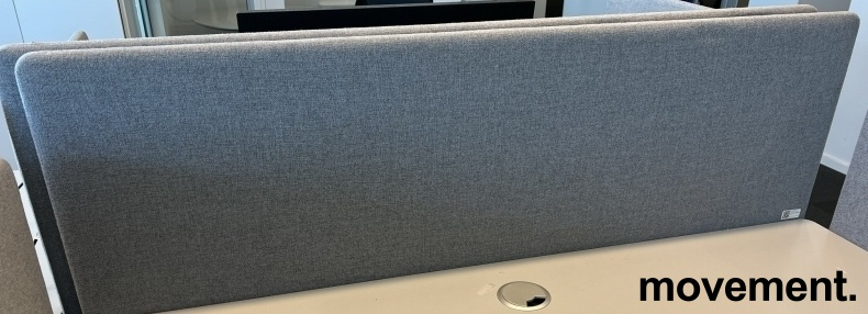 Bordskillevegg 140x 52cm  Grått