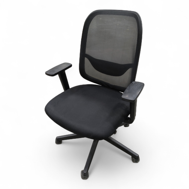 Invicta Point med armlene Sort,