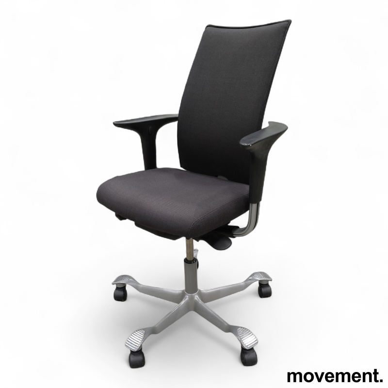 H05 5600 Swingback-armlene Grått - 1 / 4