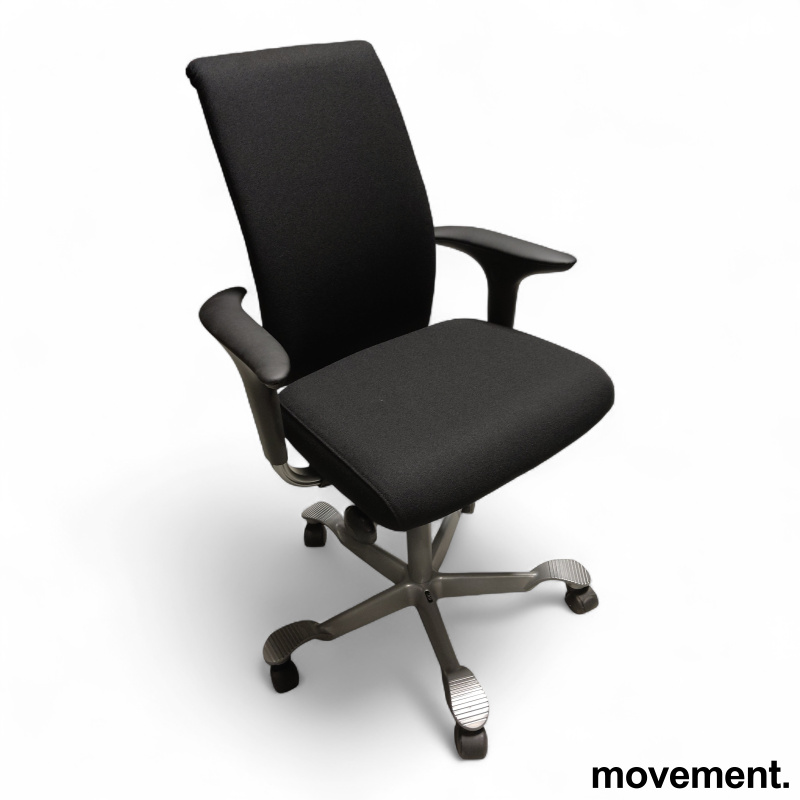 H05 5500 swingbackarmlene Sort - 1 / 2