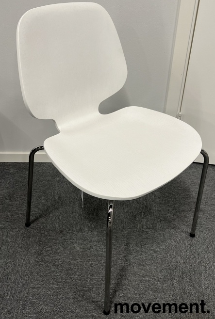 My Chair Lys grålakkert eikefiner,