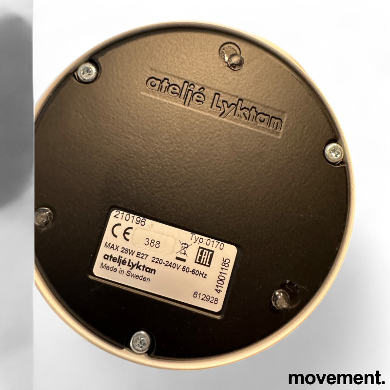 Plug Hvit, Pent brukt - 2 / 2