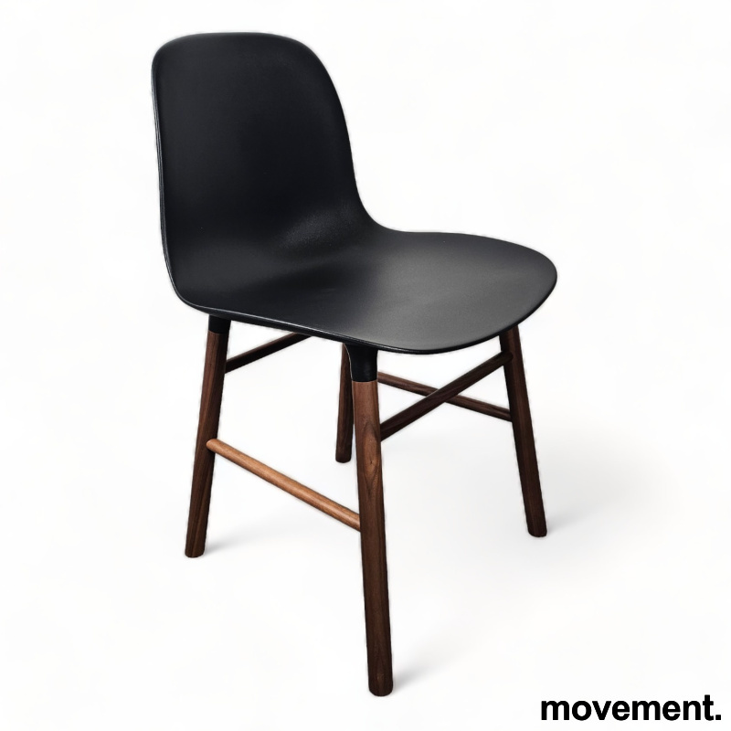 Form chair walnut Sort, valnøtt - 1 / 3