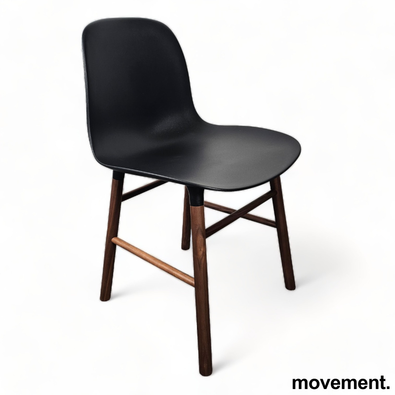 Form chair walnut Sort, valnøtt