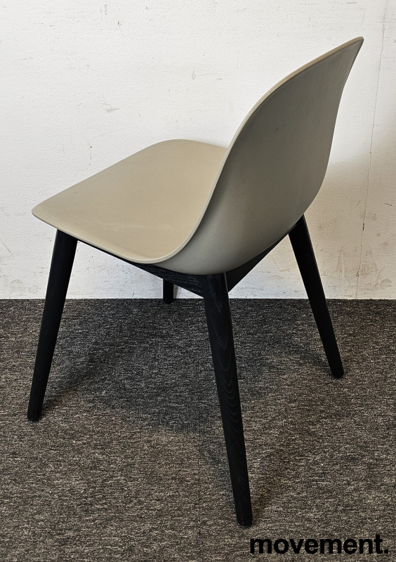 Fiber Side Chair Wood base - 4 / 4