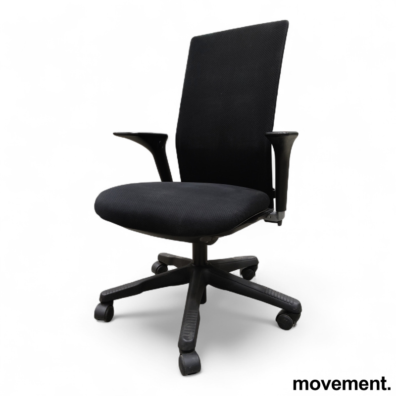 Futu 1020 med armlene Sort stoff, - 1 / 3