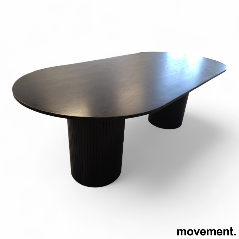 Ovalt bord 220x100cm Sortlakkert - 1 / 2