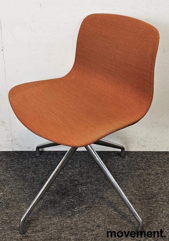 About a chair AAC 10  Orange stoff