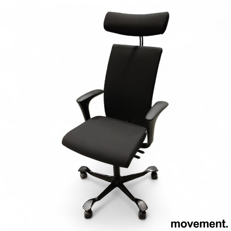 H04 4600 med nakkepute og armlene - 1 / 2