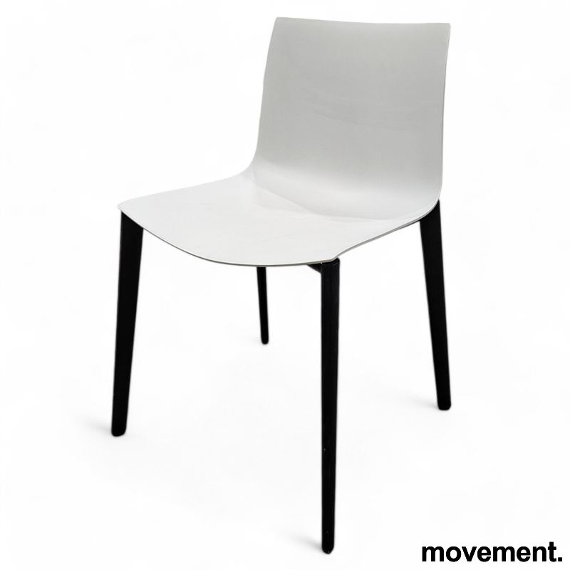 Catifa 46, 4 ben i tre Hvit plast, - 1 / 3