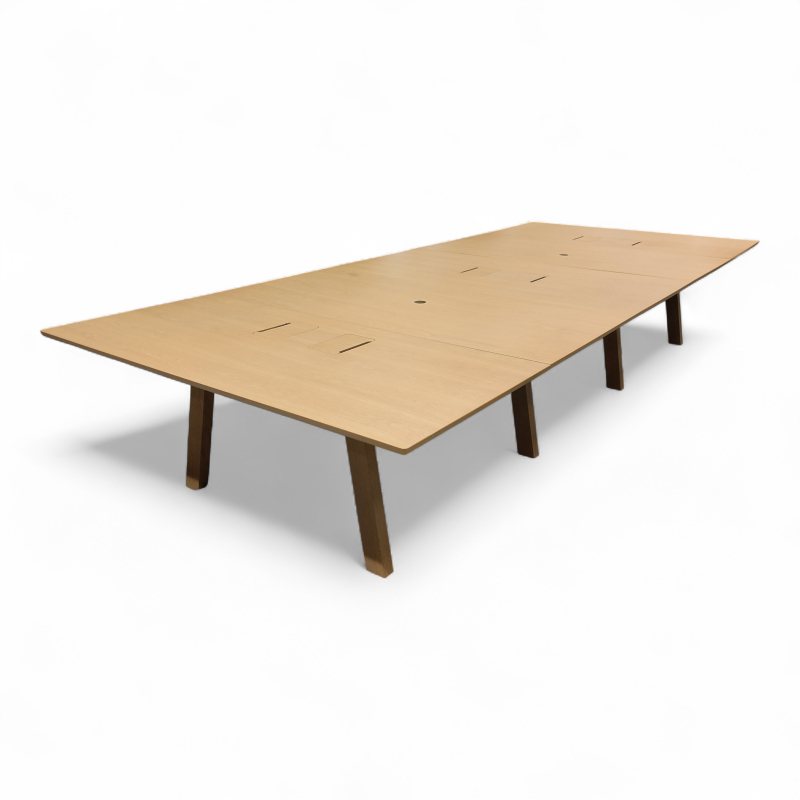 Collaborate 440x180cm eikefiner,