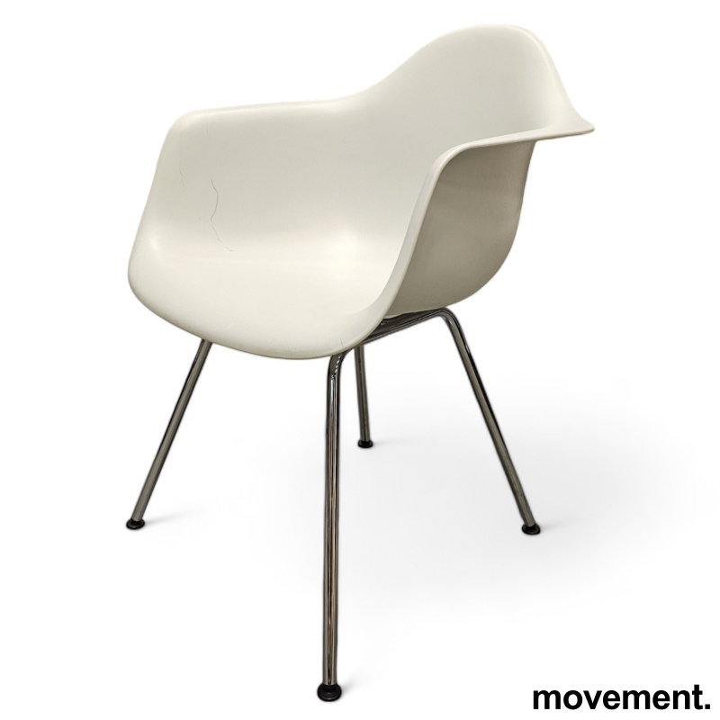 Eames Plastic Armchair DAX Hvitt