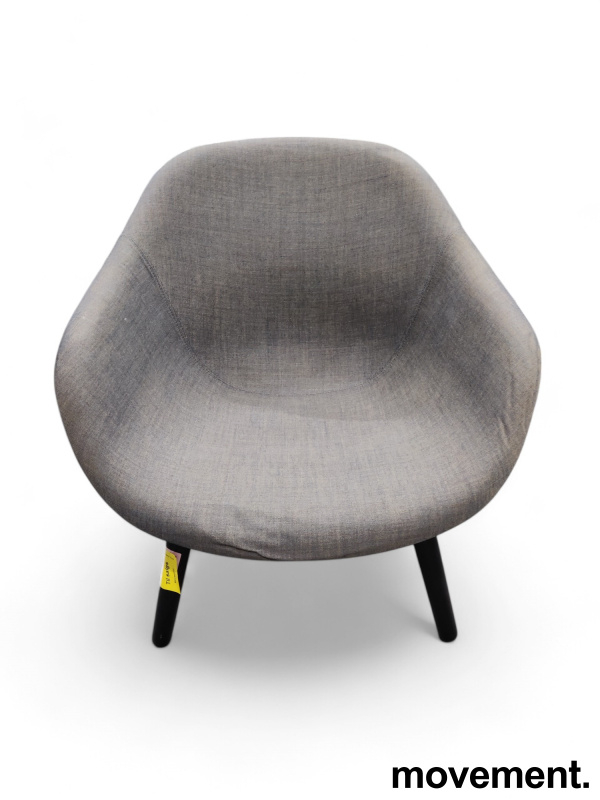 About a lounge AAL 82 Blått stoff