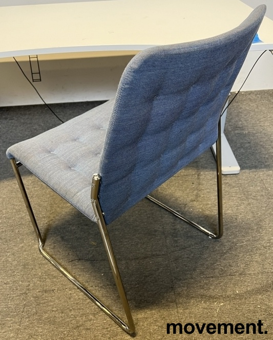 Mio uten armlene Lys blått stoff