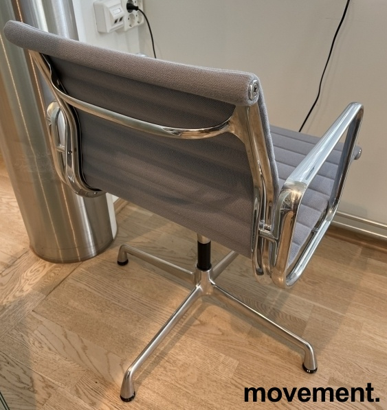 Aluminium Chair EA108 Lyst grått