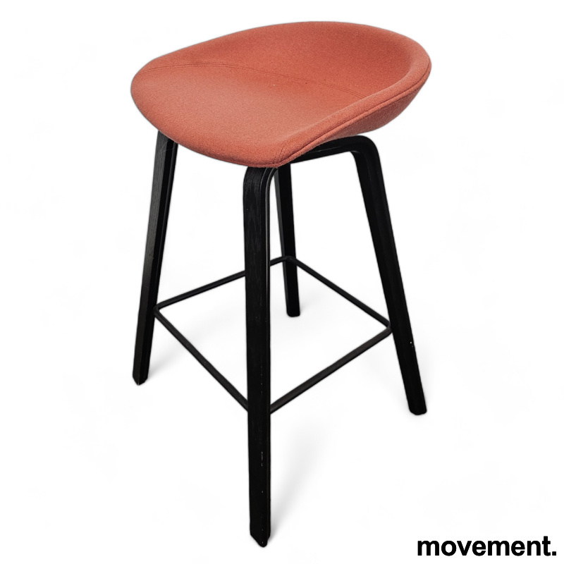 About a stool AAS 33 fullpolstret - 1 / 4