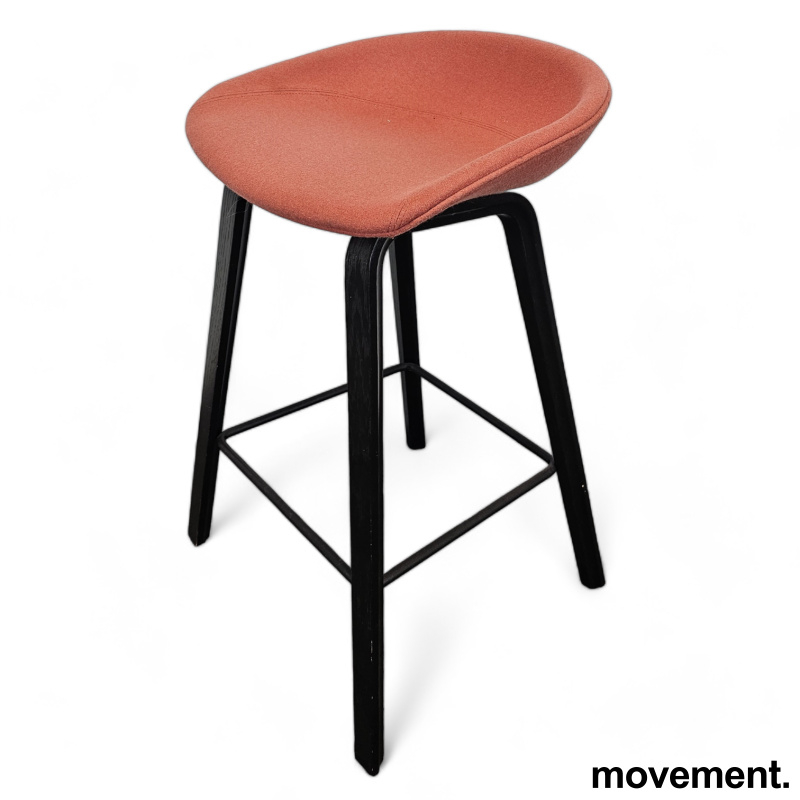 About a stool AAS 33 fullpolstret
