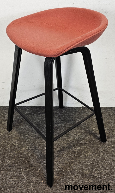 About a stool AAS 33 fullpolstret